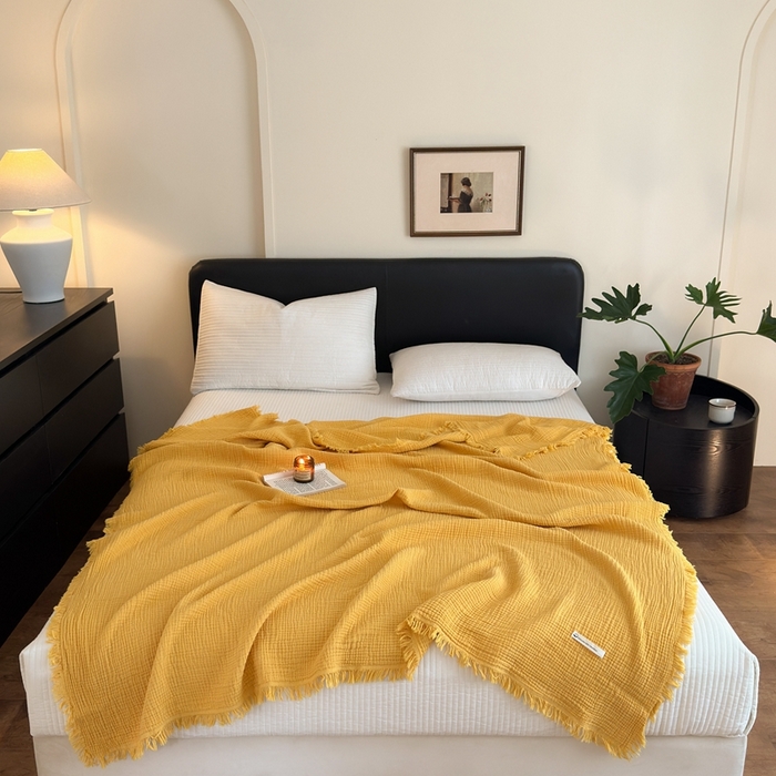 91家纺网 家纺一手货源 找家纺 小叮当家纺仓储工厂店 2025新款全棉纯棉四层纱皱皱流苏毯毛毯毯子 皱皱纱-姜黄色