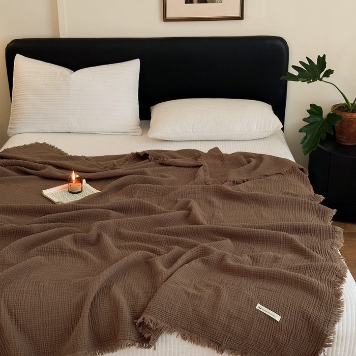 91家纺网 家纺一手货源 找家纺 小叮当家纺仓储工厂店 2025新款全棉纯棉四层纱皱皱流苏毯毛毯毯子 皱皱纱-咖啡棕