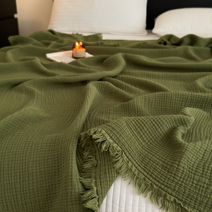 91家纺网 家纺一手货源 找家纺 小叮当家纺仓储工厂店 2025新款全棉纯棉四层纱皱皱流苏毯毛毯毯子 皱皱纱-橄榄绿