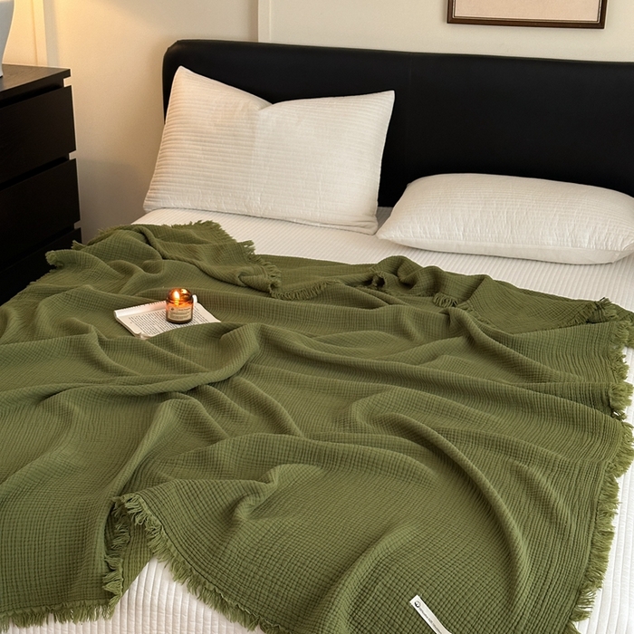 91家纺网 家纺一手货源 找家纺 小叮当家纺仓储工厂店 2025新款全棉纯棉四层纱皱皱流苏毯毛毯毯子 皱皱纱-橄榄绿