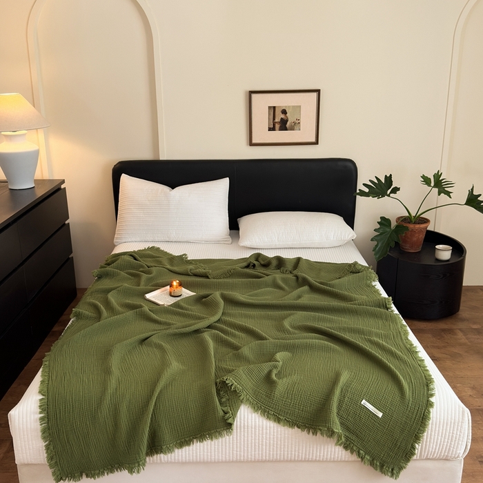 91家纺网 家纺一手货源 找家纺 小叮当家纺仓储工厂店 2025新款全棉纯棉四层纱皱皱流苏毯毛毯毯子 皱皱纱-橄榄绿