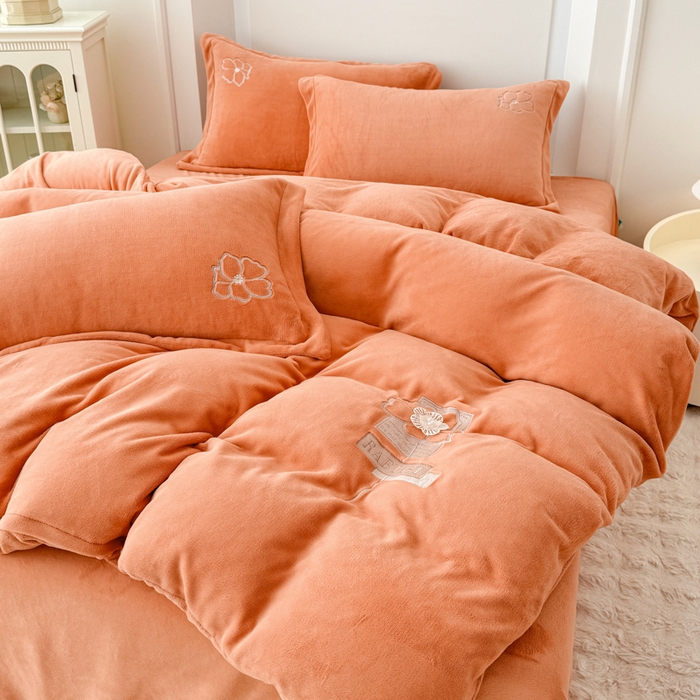 91家纺网 家纺一手货源 找家纺 （总）保罗圣迪奥 2025新款230克全消光牛奶绒四件套-如梦花期