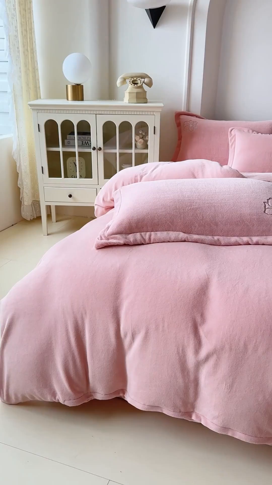 91家纺网 家纺一手货源 找家纺 保罗圣迪奥 2025新款230克全消光牛奶绒四件套-如梦花期 如梦花期-豆沙