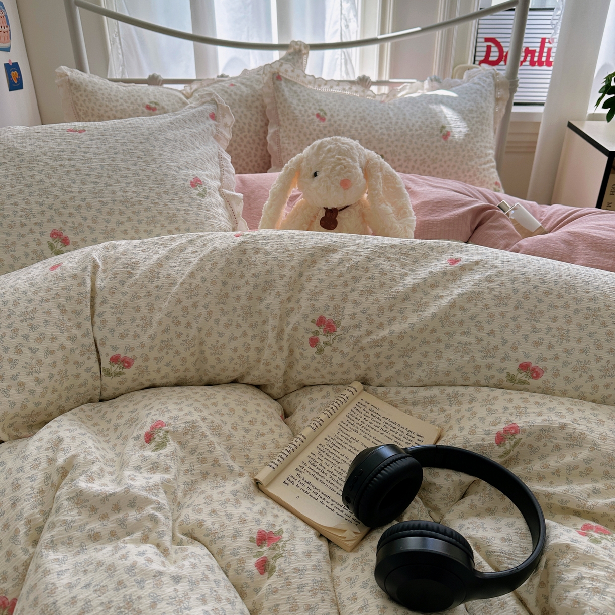 91家纺网 家纺一手货源 找家纺 柔享家（原芷澜家纺） 2025秋冬新款云感皱皱双层纱全棉镂空花边四件套 夏日