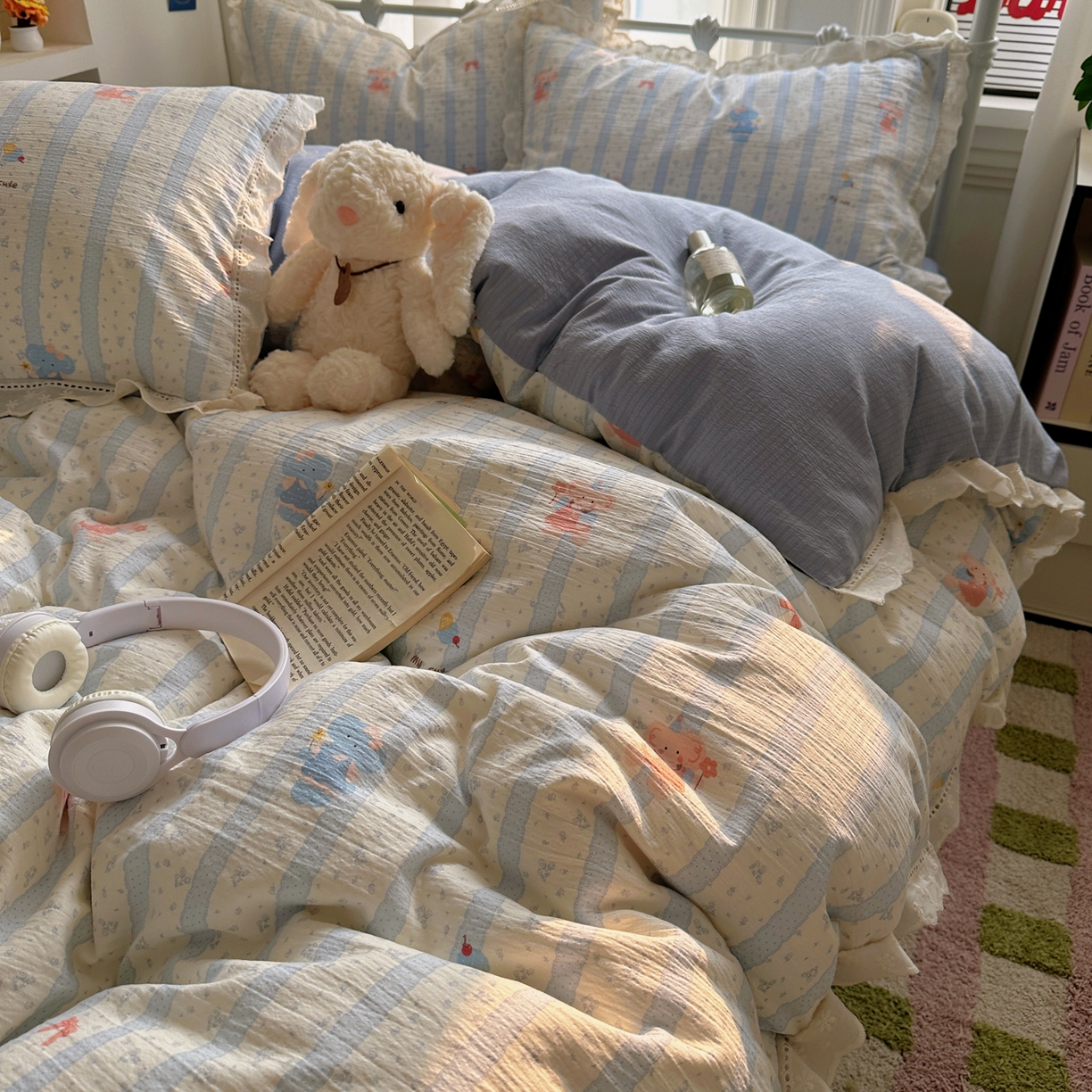 91家纺网 家纺一手货源 找家纺 柔享家（原芷澜家纺） 2025秋冬新款云感皱皱双层纱全棉镂空花边四件套 泡芙小象