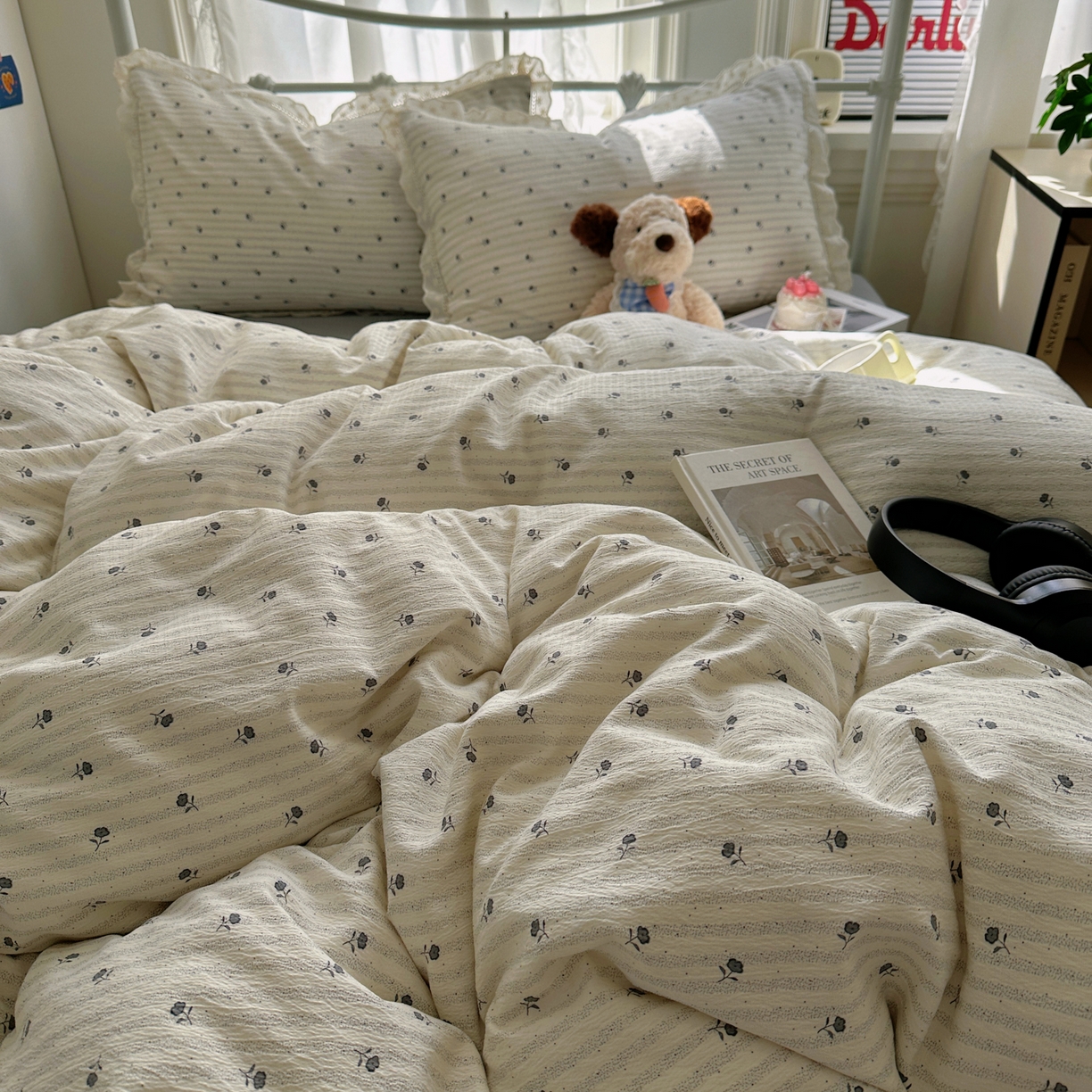 91家纺网 家纺一手货源 找家纺 柔享家（原芷澜家纺） 2025秋冬新款云感皱皱双层纱全棉镂空花边四件套 织梦