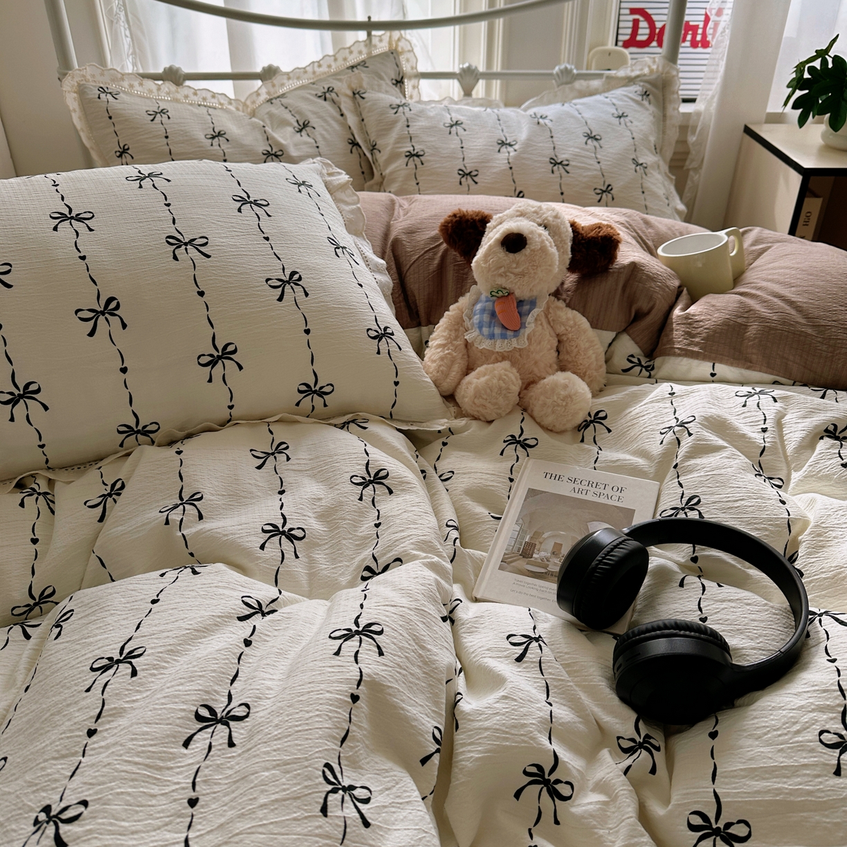 91家纺网 家纺一手货源 找家纺 柔享家（原芷澜家纺） 2025秋冬新款云感皱皱双层纱全棉镂空花边四件套 倾心