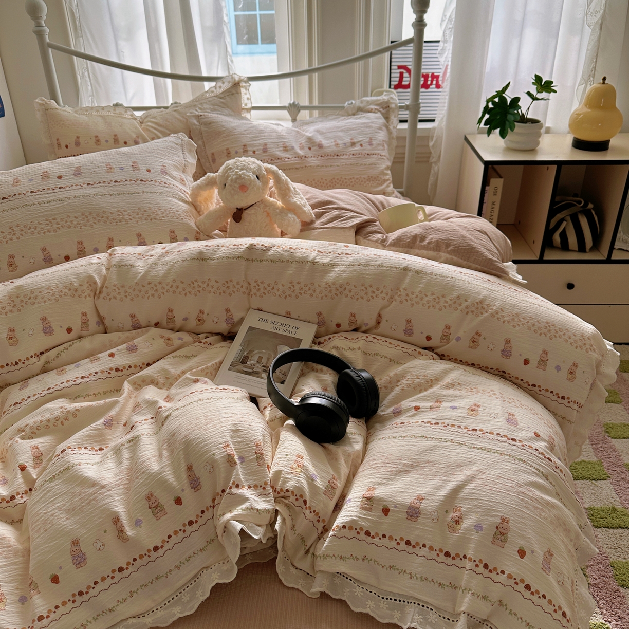 91家纺网 家纺一手货源 找家纺 （总）柔享家（原芷澜家纺） 2025秋冬新款云感皱皱双层纱全棉镂空花边四件套