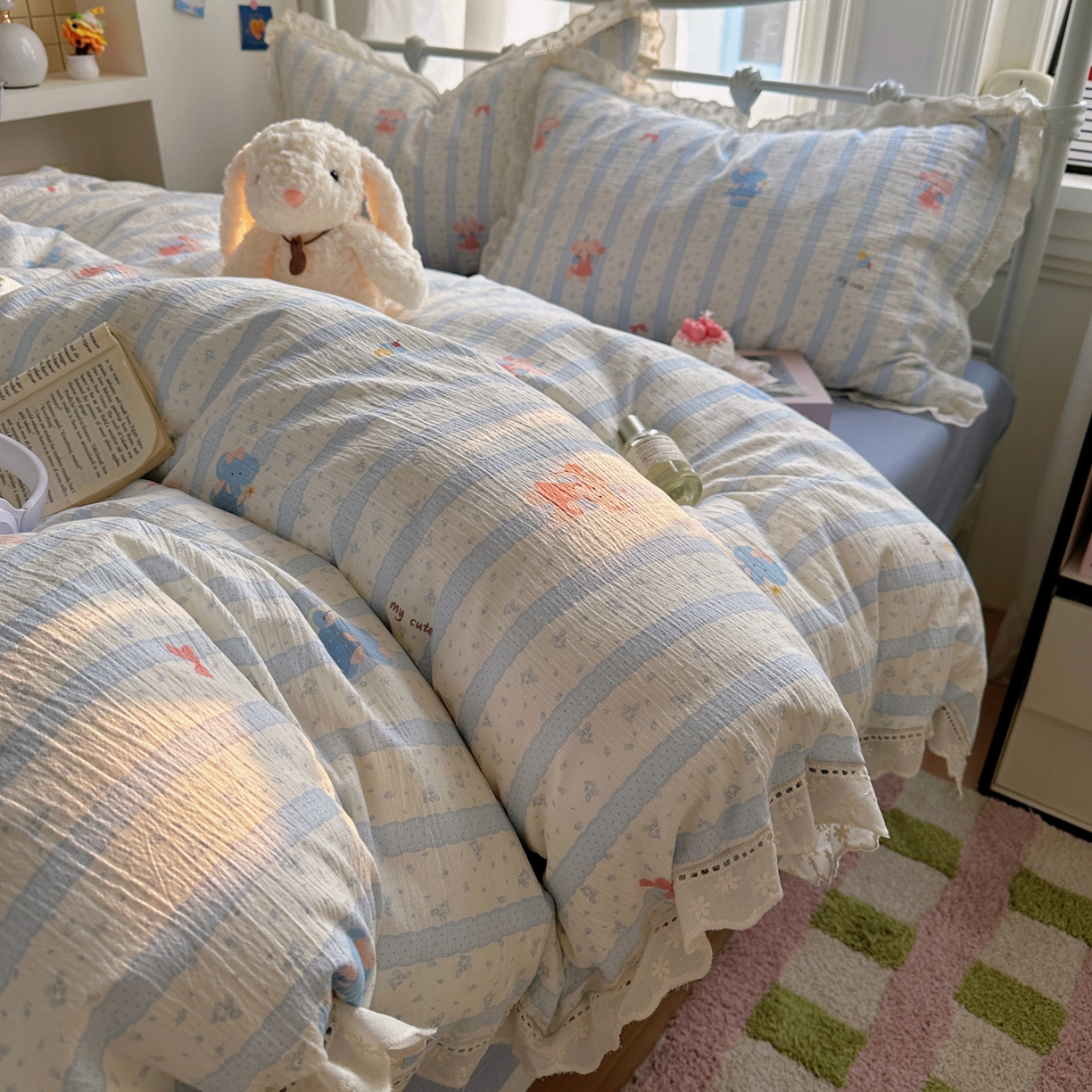 91家纺网 家纺一手货源 找家纺 柔享家（原芷澜家纺） 2025秋冬新款云感皱皱双层纱全棉镂空花边四件套 泡芙小象