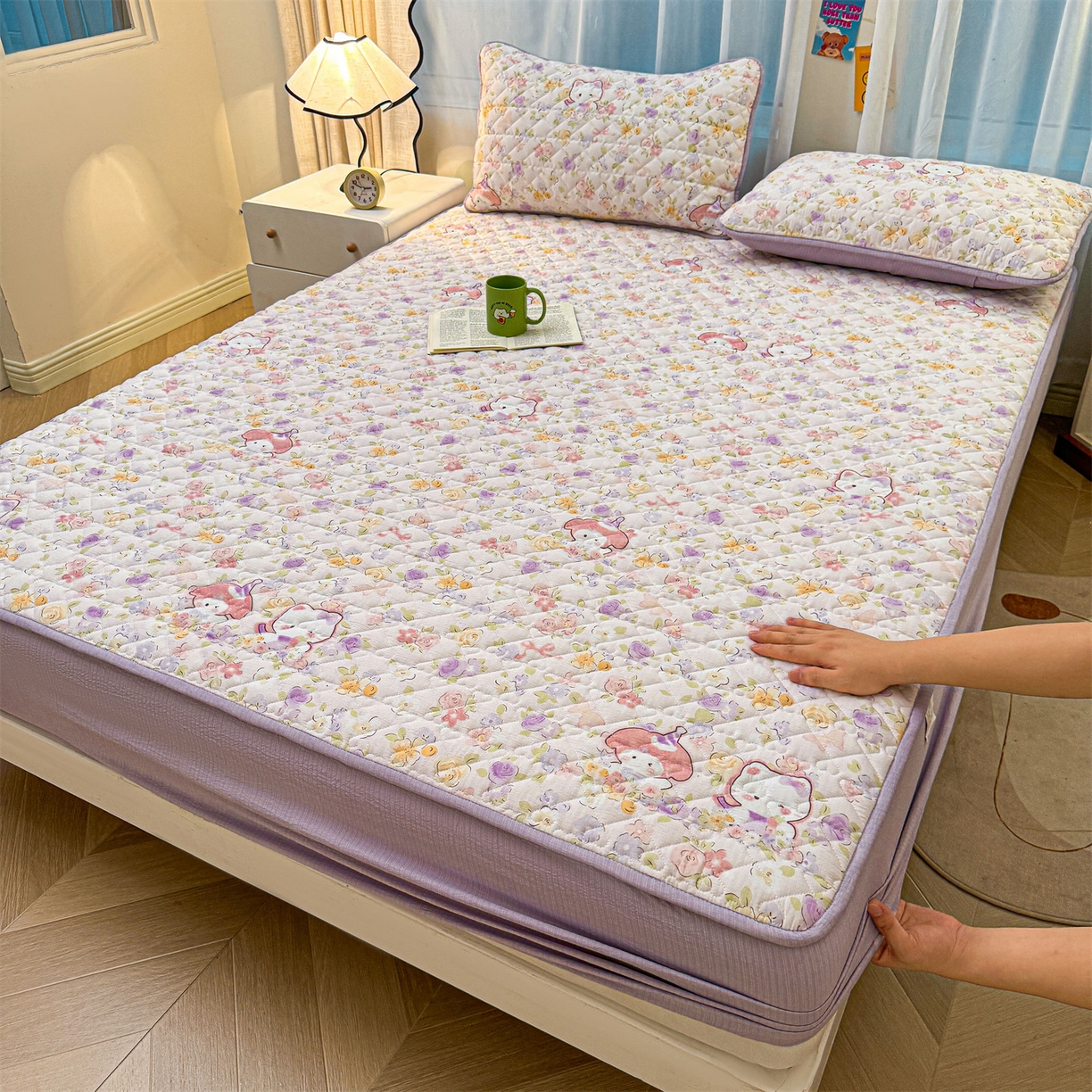 91家纺网 家纺一手货源 找家纺 雯豆家纺 2025新款复古风皱皱棉印花夹棉床笠三件套加厚床垫保护套 可爱TK