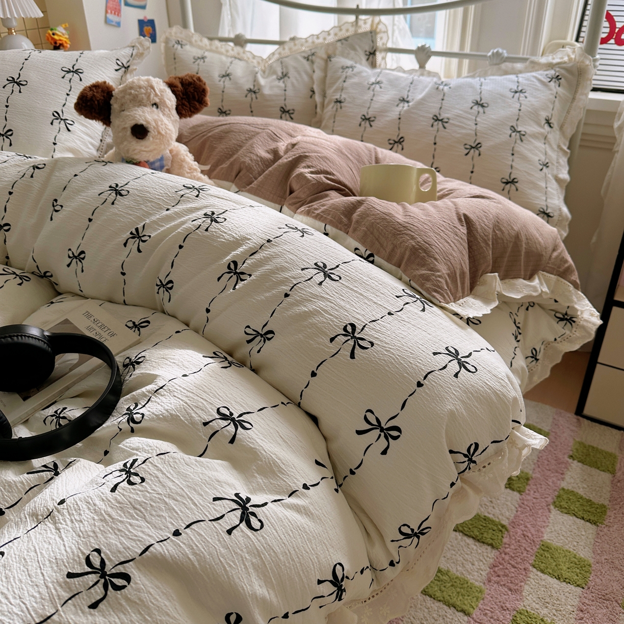 91家纺网 家纺一手货源 找家纺 柔享家（原芷澜家纺） 2025秋冬新款云感皱皱双层纱全棉镂空花边四件套 倾心