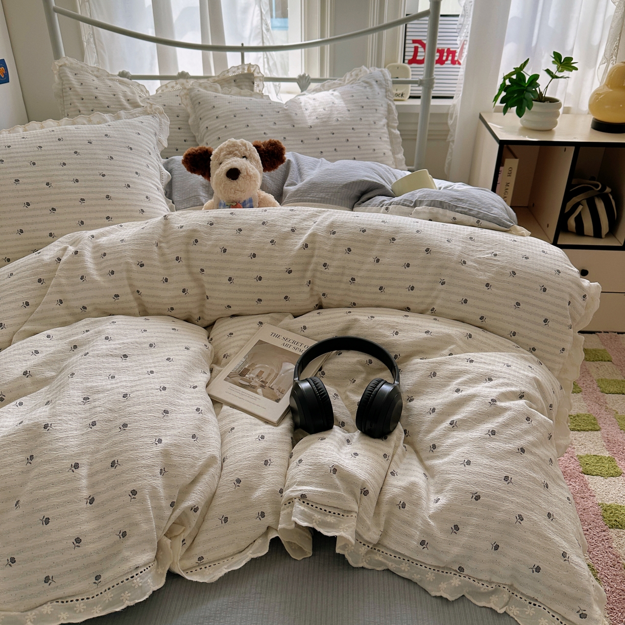 91家纺网 家纺一手货源 找家纺 柔享家（原芷澜家纺） 2025秋冬新款云感皱皱双层纱全棉镂空花边四件套 织梦