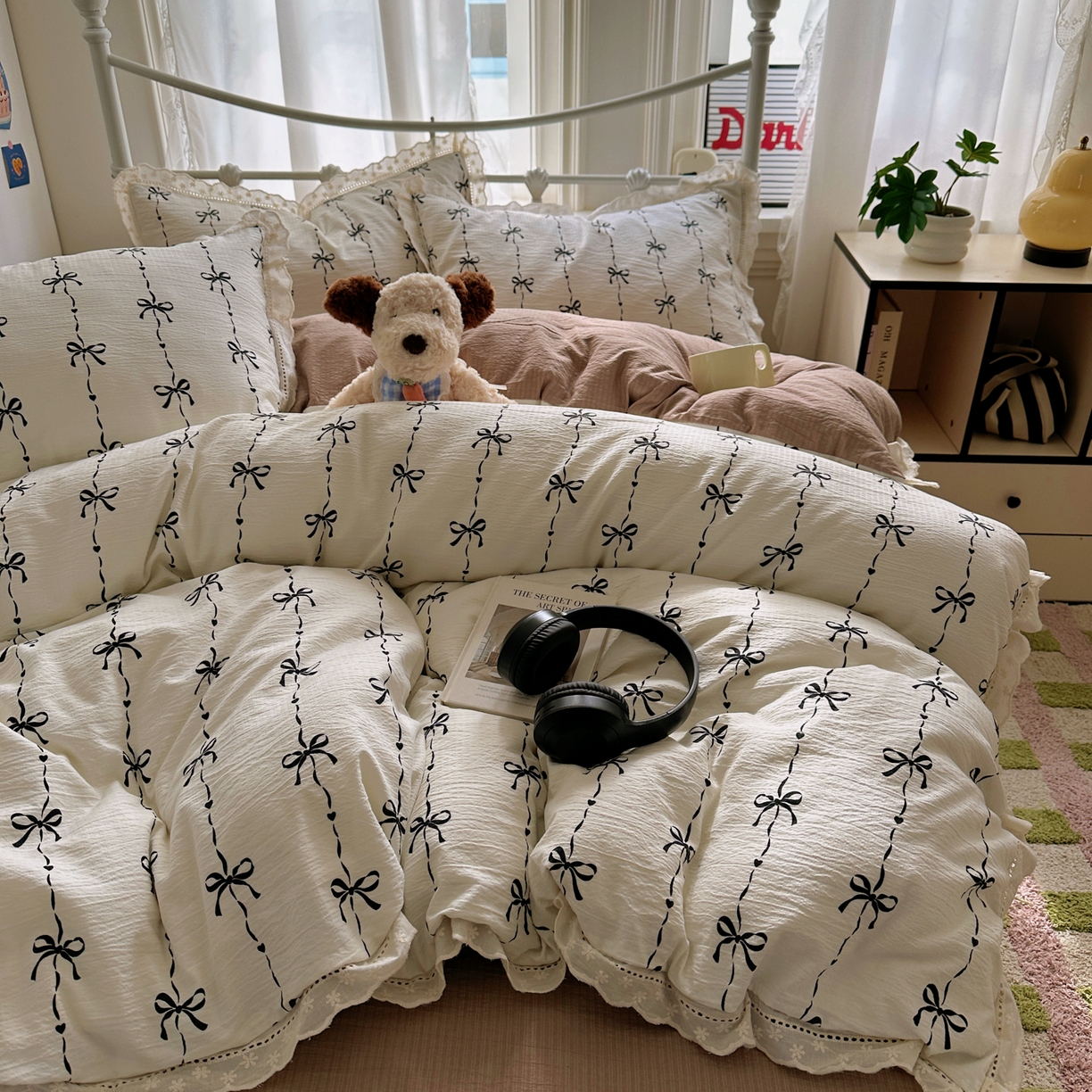 91家纺网 家纺一手货源 找家纺 柔享家（原芷澜家纺） 2025秋冬新款云感皱皱双层纱全棉镂空花边四件套 倾心