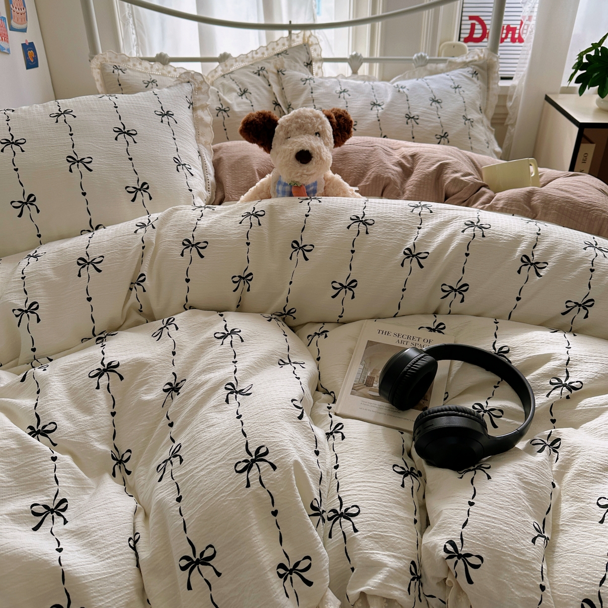 91家纺网 家纺一手货源 找家纺 柔享家（原芷澜家纺） 2025秋冬新款云感皱皱双层纱全棉镂空花边四件套 倾心