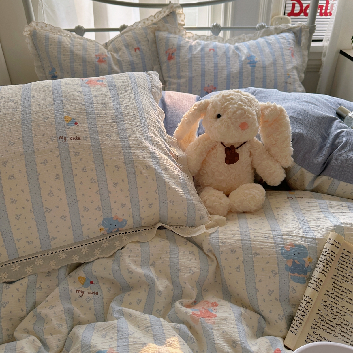 91家纺网 家纺一手货源 找家纺 柔享家（原芷澜家纺） 2025秋冬新款云感皱皱双层纱全棉镂空花边四件套 泡芙小象