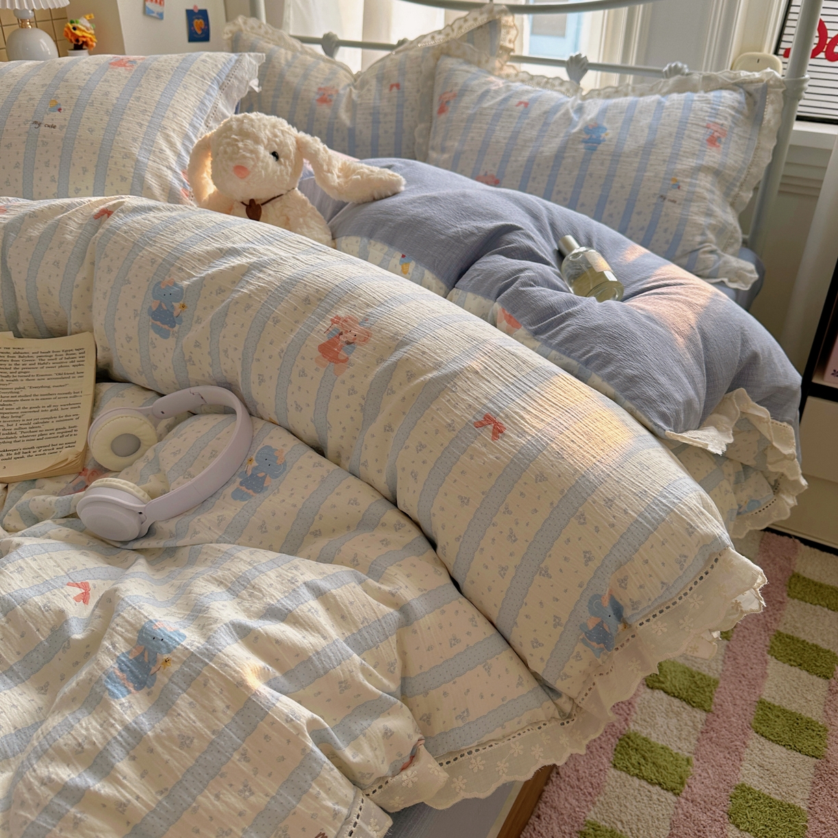 91家纺网 家纺一手货源 找家纺 柔享家（原芷澜家纺） 2025秋冬新款云感皱皱双层纱全棉镂空花边四件套 泡芙小象