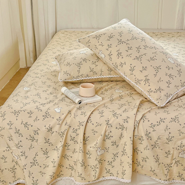 91家纺网 家纺一手货源 找家纺 小叮当家纺仓储工厂店 2025新款云感提花双层纱花边单床单单件床单单品床单 玫瑰兔