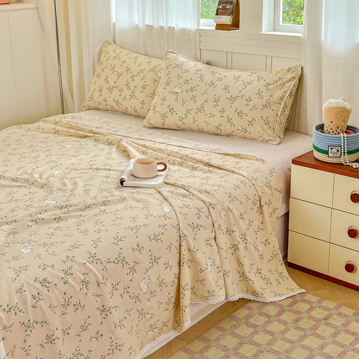 91家纺网 家纺一手货源 找家纺 小叮当家纺仓储工厂店 2025新款云感提花双层纱花边单床单单件床单单品床单 玫瑰兔