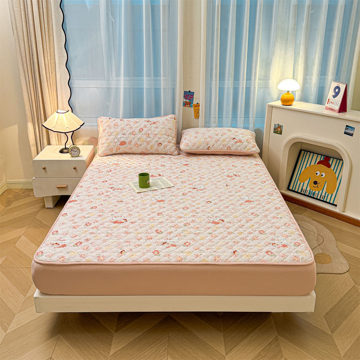 91家纺网 家纺一手货源 找家纺 雯豆家纺 2025新款复古风皱皱棉印花夹棉床笠三件套加厚床垫保护套 蘑菇仙子