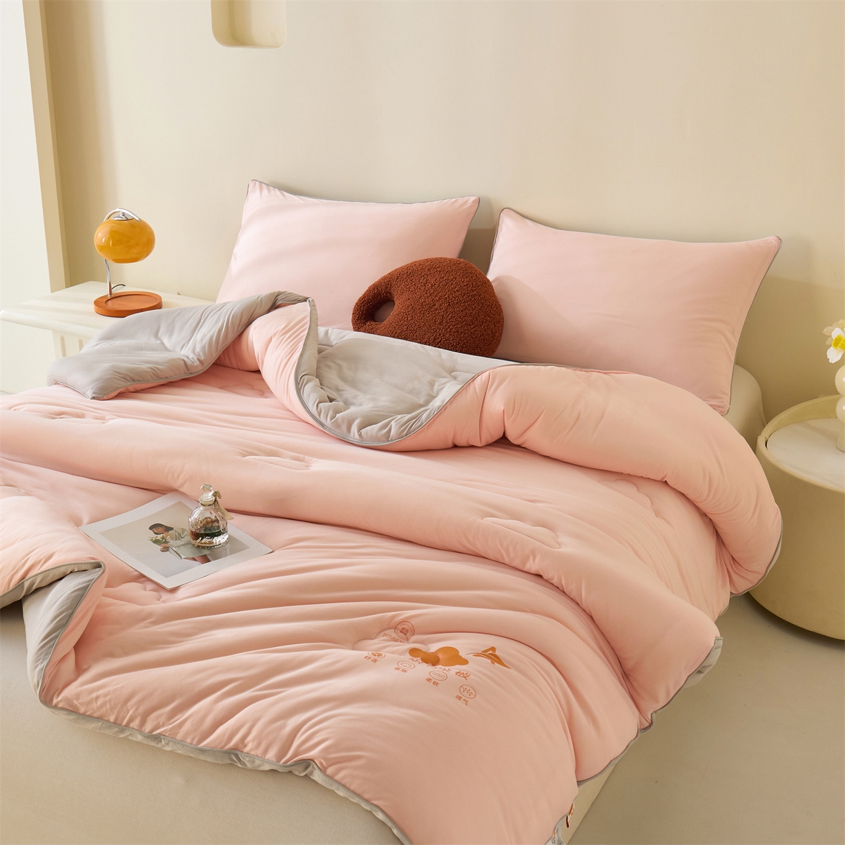 91家纺网 家纺一手货源 找家纺 小叮当家纺仓储工厂店 2025新款A类针织棉大豆被系列被子被芯春秋被冬被 云朵棉-豆沙粉