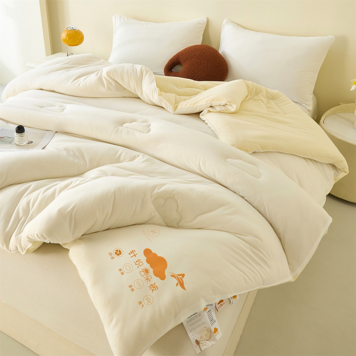 91家纺网 家纺一手货源 找家纺 小叮当家纺仓储工厂店 2025新款A类针织棉大豆被系列被子被芯春秋被冬被 云朵棉-奶昔白