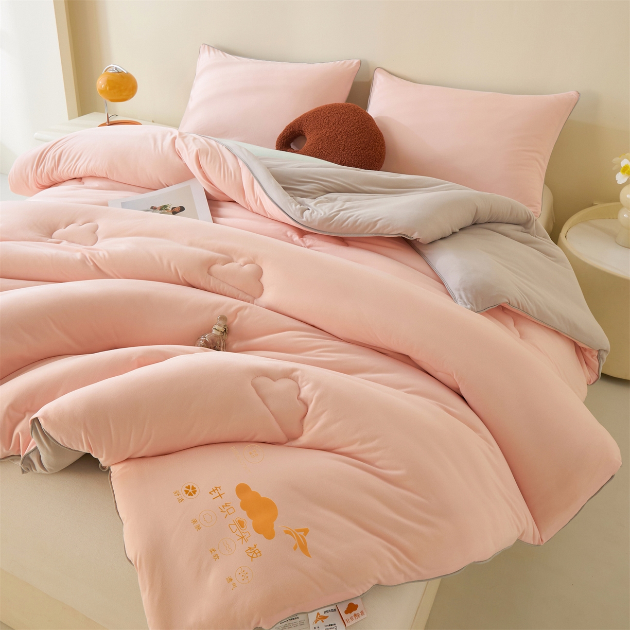 91家纺网 家纺一手货源 找家纺 小叮当家纺仓储工厂店 2025新款A类针织棉大豆被系列被子被芯春秋被冬被 云朵棉-豆沙粉