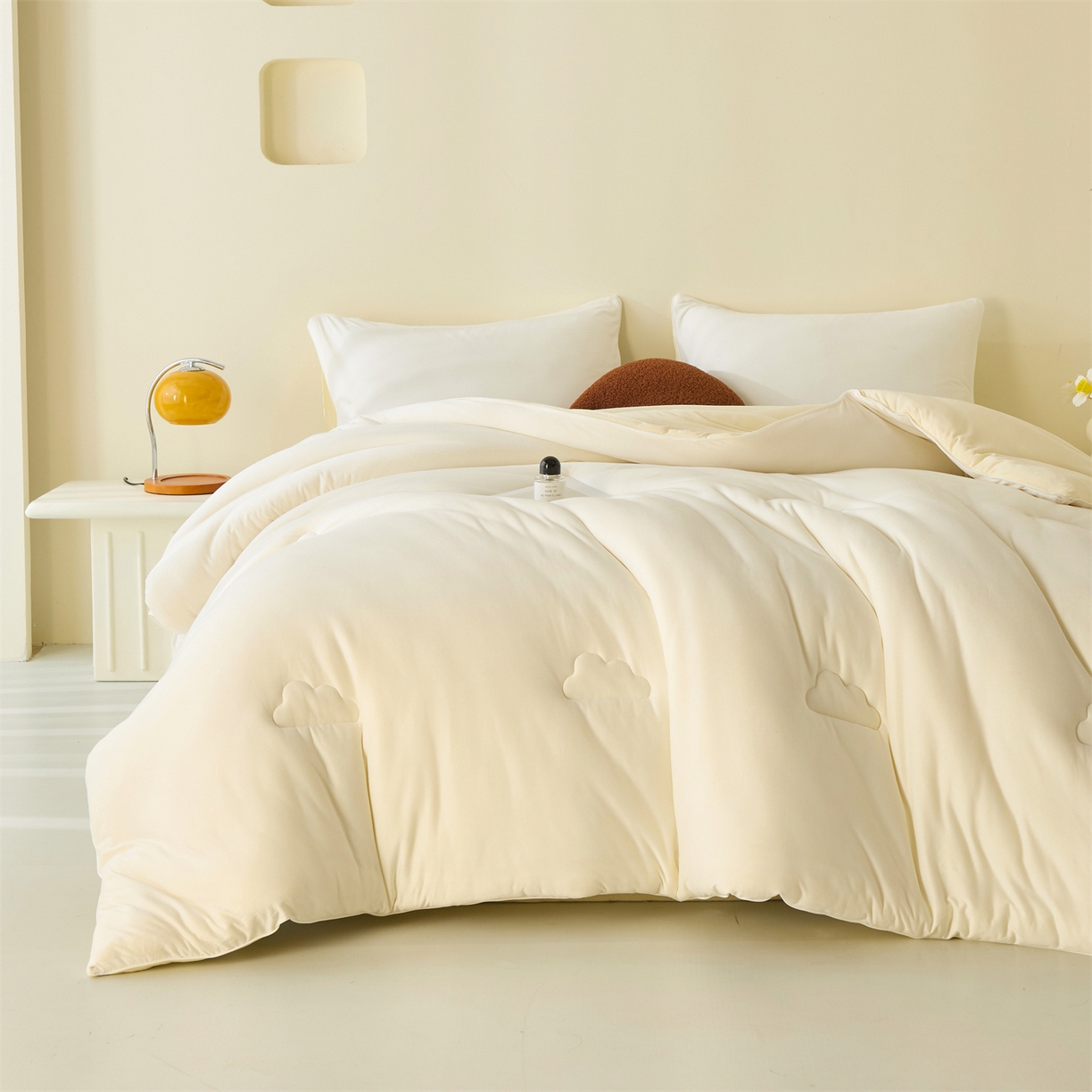 91家纺网 家纺一手货源 找家纺 小叮当家纺仓储工厂店 2025新款A类针织棉大豆被系列被子被芯春秋被冬被 云朵棉-奶昔白