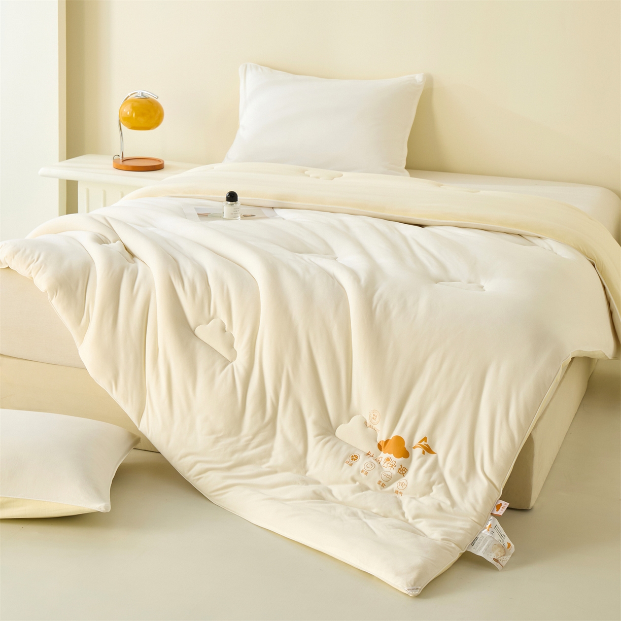 91家纺网 家纺一手货源 找家纺 小叮当家纺仓储工厂店 2025新款A类针织棉大豆被系列被子被芯春秋被冬被 云朵棉-奶昔白