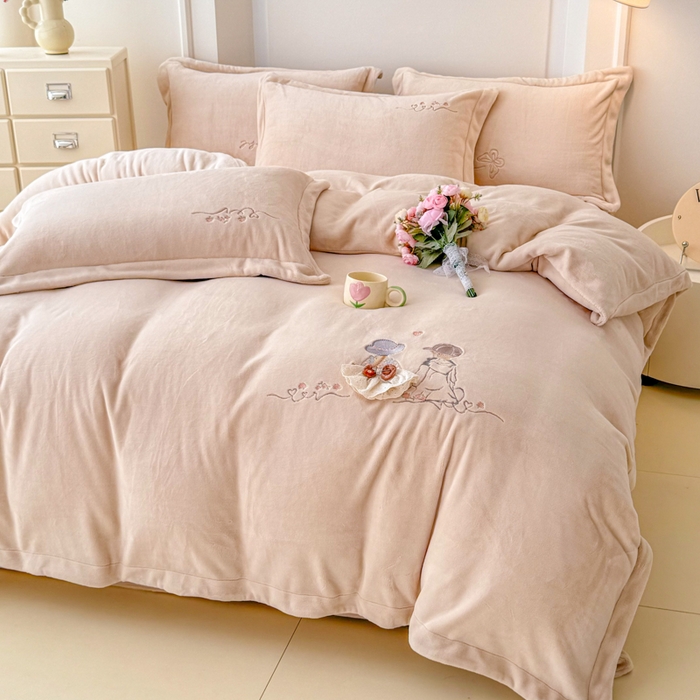 91家纺网 家纺一手货源 找家纺 （总）保罗圣迪奥 2025新款250克全消光牛奶绒四件套-安妮