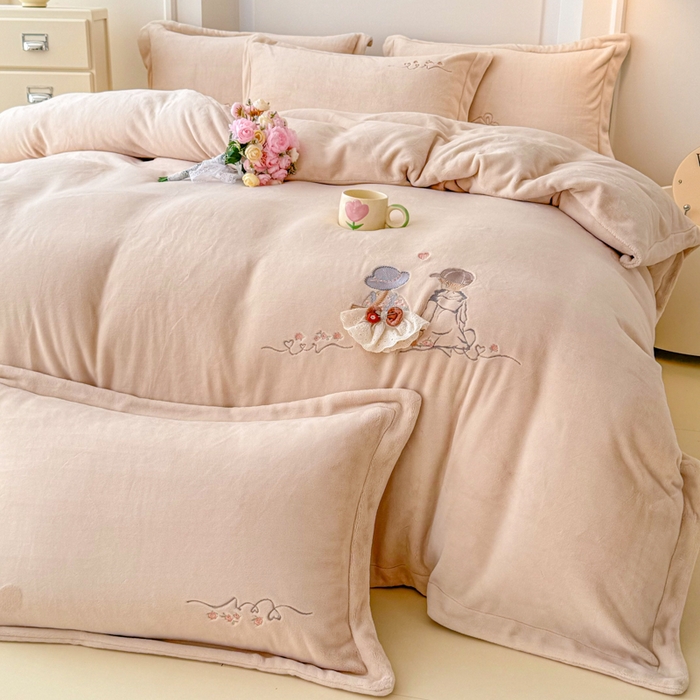 91家纺网 家纺一手货源 找家纺 保罗圣迪奥 2025新款250克全消光牛奶绒四件套-安妮 安妮-卡其