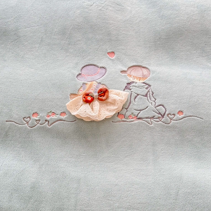 91家纺网 家纺一手货源 找家纺 保罗圣迪奥 2025新款250克全消光牛奶绒四件套-安妮 安妮-蓝色