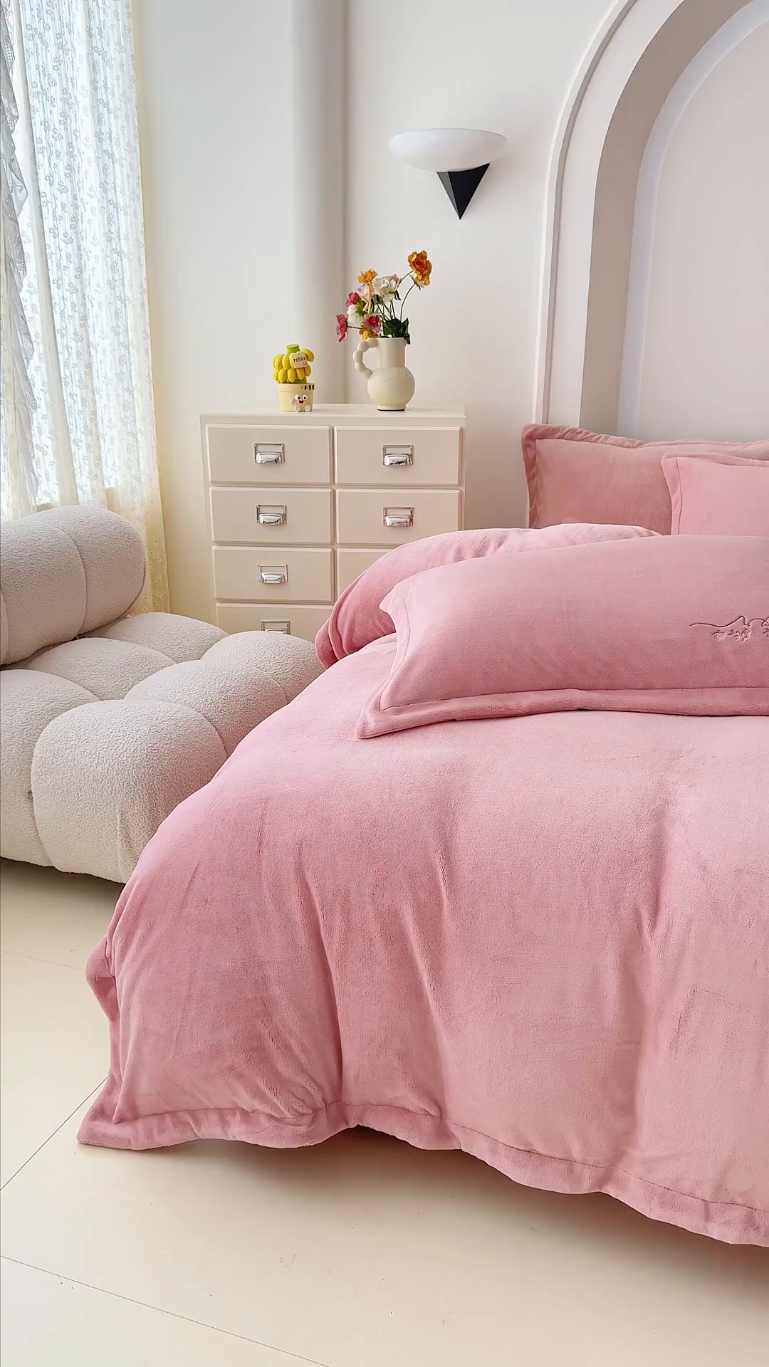 91家纺网 家纺一手货源 找家纺 保罗圣迪奥 2025新款250克全消光牛奶绒四件套-安妮 安妮-豆沙色