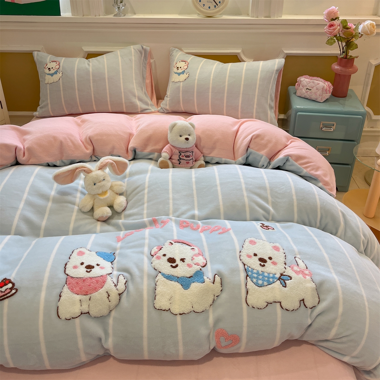 91家纺网 家纺一手货源 找家纺 （总）星座家纺 2025新款A类卡通200g牛奶绒毛巾绣四件套