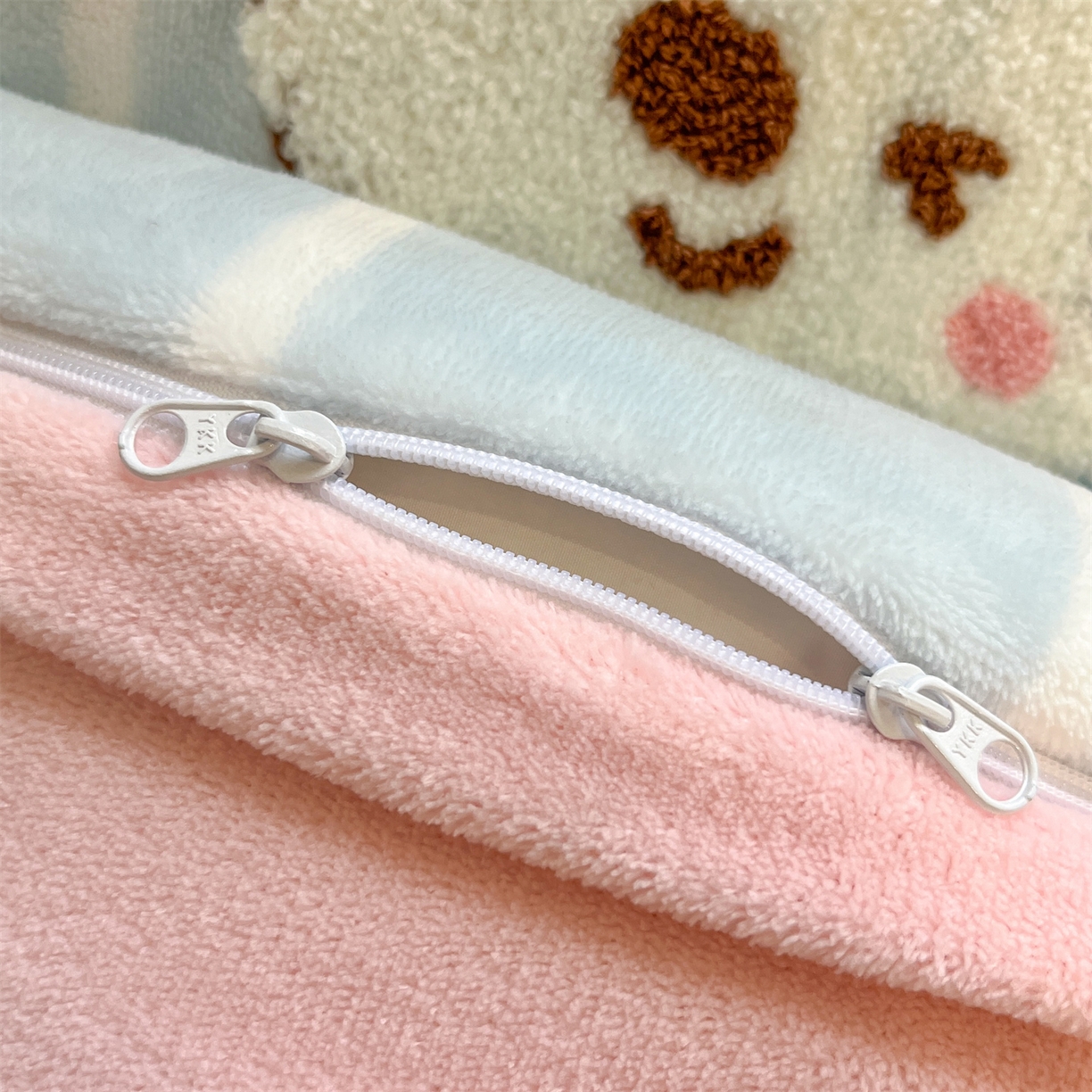 91家纺网 家纺一手货源 找家纺 （总）星座家纺 2025新款A类卡通200g牛奶绒毛巾绣四件套