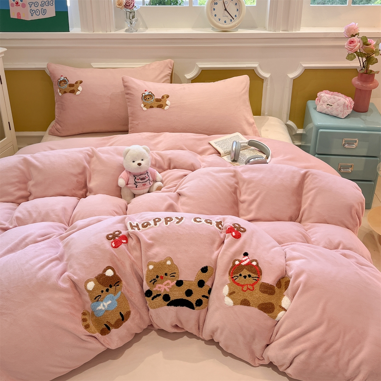 91家纺网 家纺一手货源 找家纺 （总）星座家纺 2025新款A类卡通200g牛奶绒毛巾绣四件套