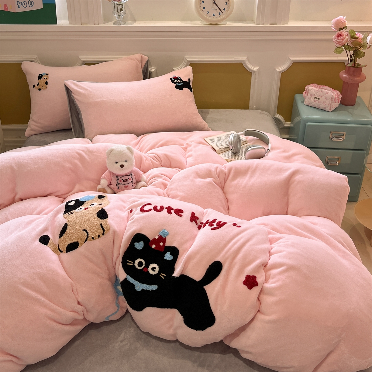 91家纺网 家纺一手货源 找家纺 （总）星座家纺 2025新款A类卡通200g牛奶绒毛巾绣四件套