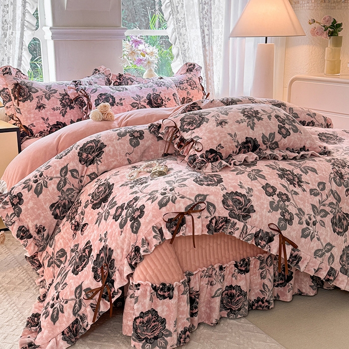 91家纺网 家纺一手货源 找家纺 （总）韩约家纺 2025新款韩式蝴蝶结牛奶绒床盖款四件套