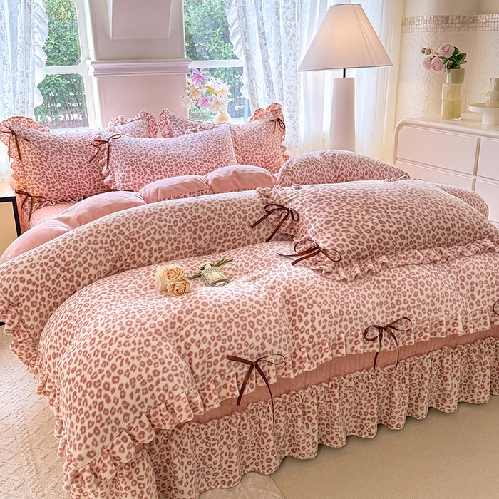 91家纺网 家纺一手货源 找家纺 （总）韩约家纺 2025新款韩式蝴蝶结牛奶绒床盖款四件套