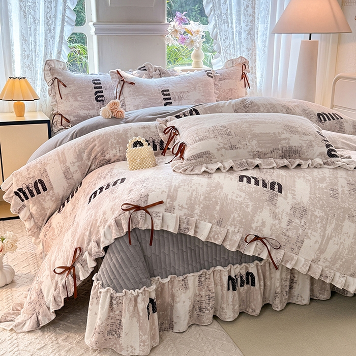 91家纺网 家纺一手货源 找家纺 （总）韩约家纺 2025新款韩式蝴蝶结牛奶绒床盖款四件套