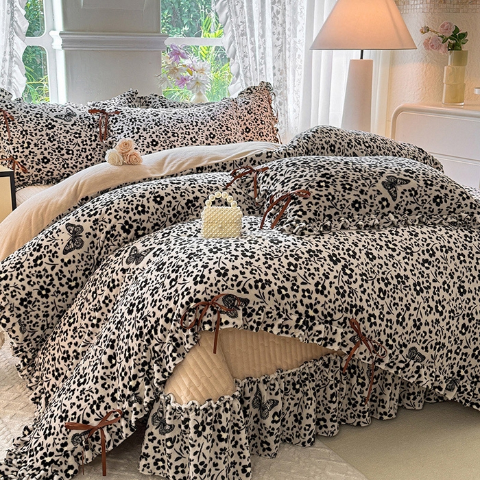 91家纺网 家纺一手货源 找家纺 （总）韩约家纺 2025新款韩式蝴蝶结牛奶绒床盖款四件套