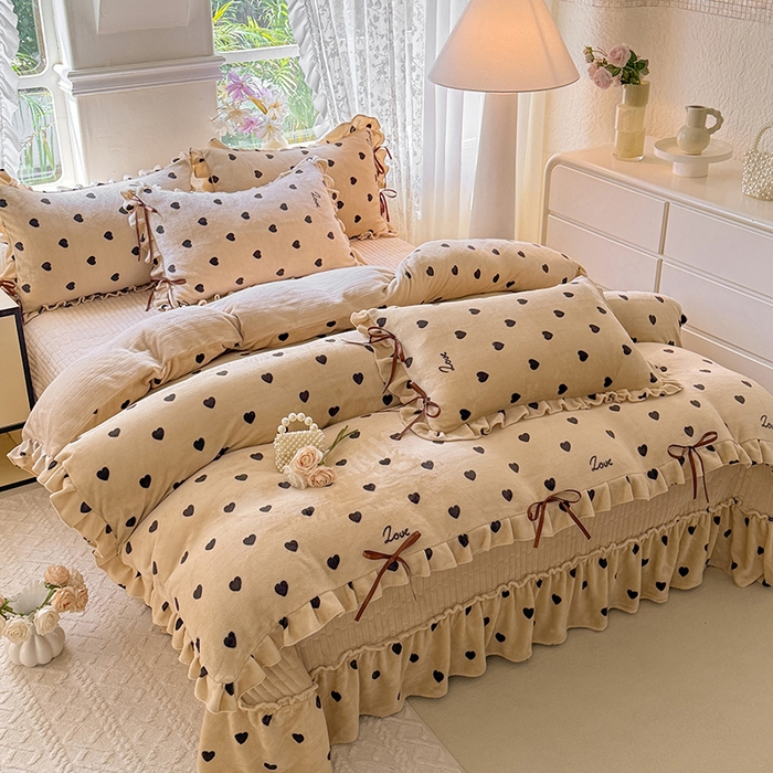 91家纺网 家纺一手货源 找家纺 韩约家纺 2025新款韩式蝴蝶结牛奶绒床盖款四件套 可心