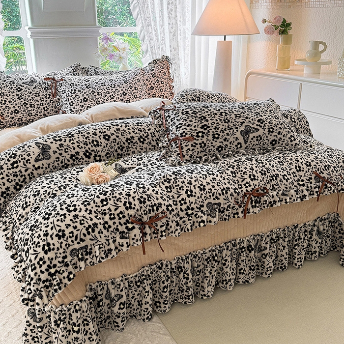 91家纺网 家纺一手货源 找家纺 韩约家纺 2025新款韩式蝴蝶结牛奶绒床盖款四件套 蝶花