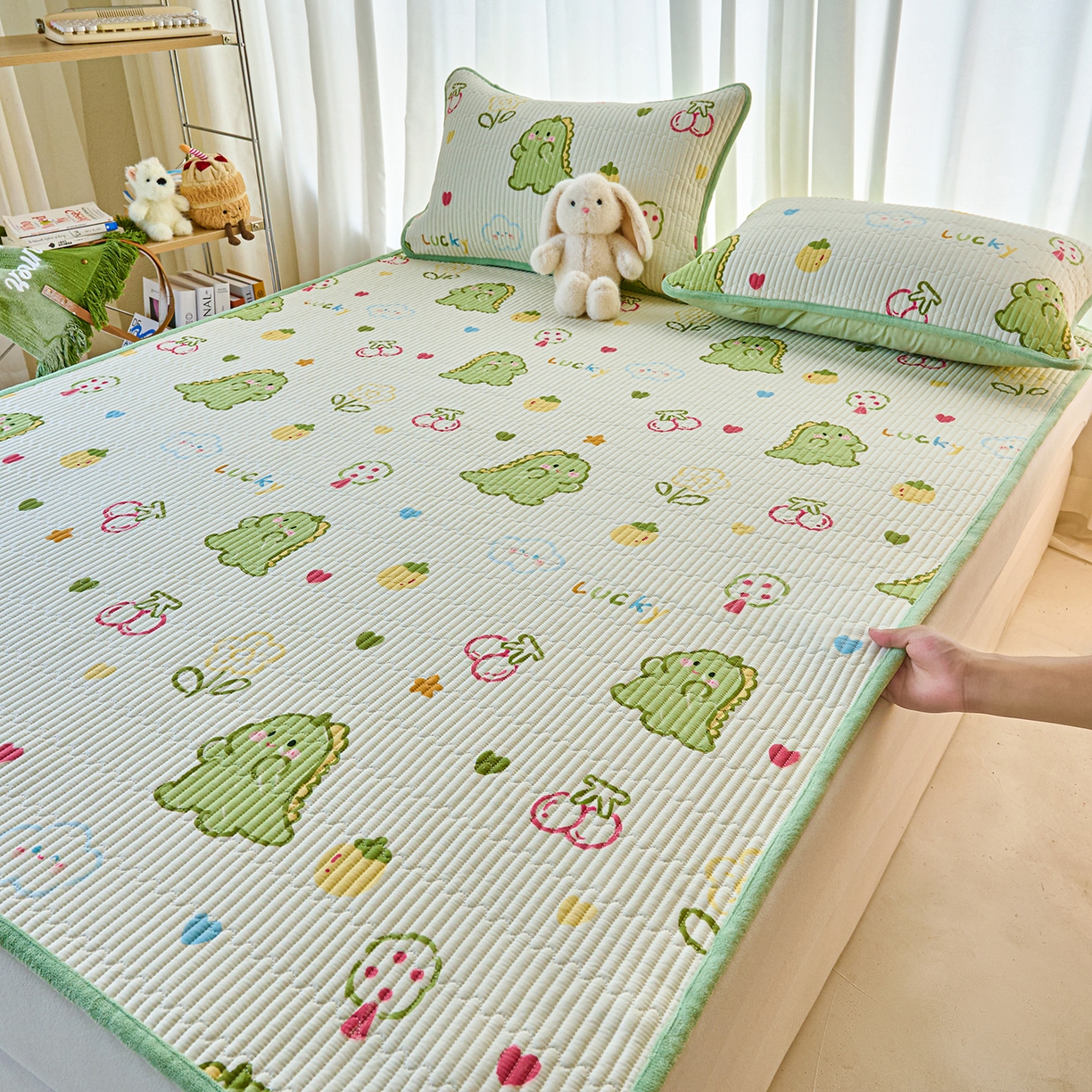 91家纺网 家纺一手货源 找家纺 （总）小叮当家纺仓储工厂店 2025新款棉加绒床垫一面全棉一面牛奶绒床褥垫软床垫床盖四季通用