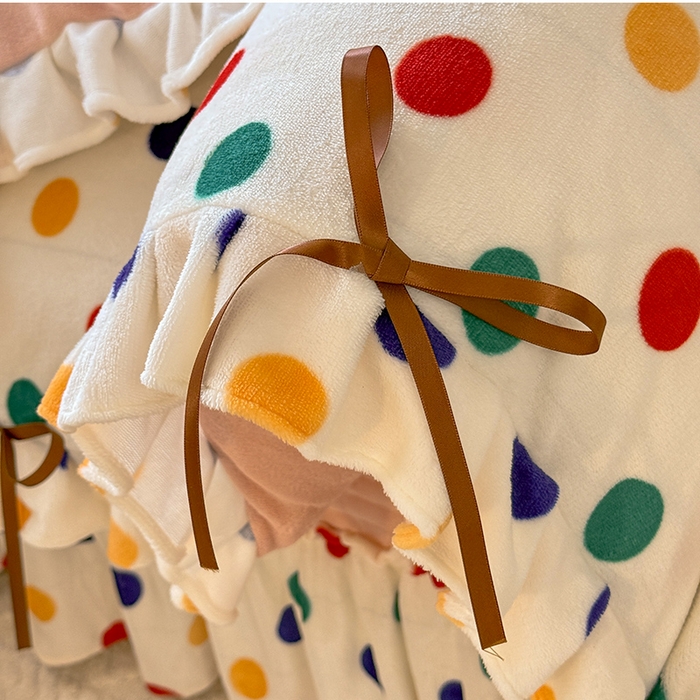 91家纺网 家纺一手货源 找家纺 韩约家纺 2025新款韩式蝴蝶结牛奶绒床盖款四件套 彩色波点