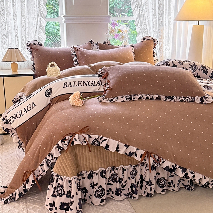 91家纺网 家纺一手货源 找家纺 韩约家纺 2025新款韩式蝴蝶结牛奶绒床盖款四件套 黛香