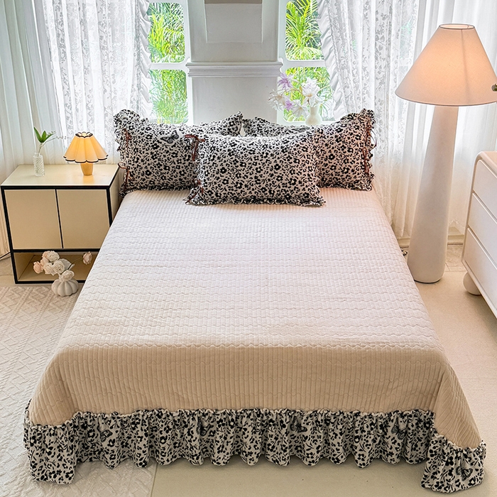 91家纺网 家纺一手货源 找家纺 韩约家纺 2025新款韩式蝴蝶结牛奶绒床盖款四件套 蝶花