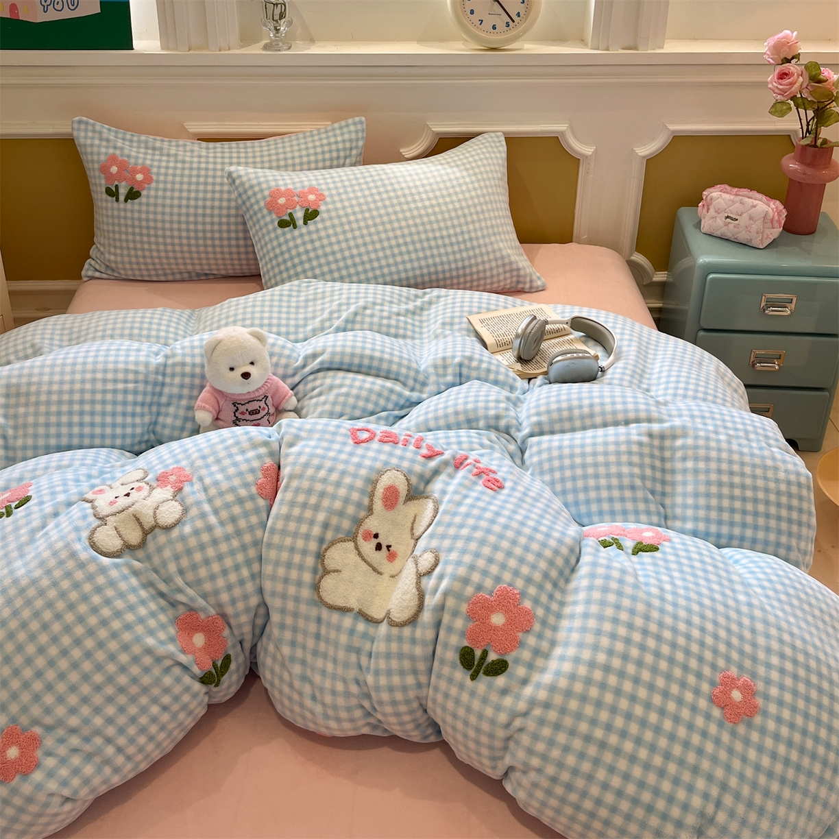 91家纺网 家纺一手货源 找家纺 （总）星座家纺 2025新款A类卡通200g牛奶绒毛巾绣四件套