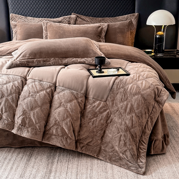 91家纺网 家纺一手货源 找家纺 保罗圣迪奥 2025新款250克全消光抗绣工艺四件套-沐凡系列二 深咖