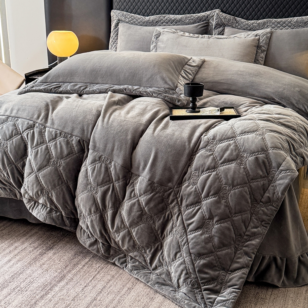 91家纺网 家纺一手货源 找家纺 保罗圣迪奥 2025新款250克全消光抗绣工艺四件套-沐凡系列二 深灰