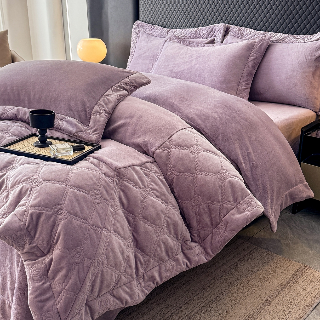 91家纺网 家纺一手货源 找家纺 保罗圣迪奥 2025新款250克全消光抗绣工艺四件套-沐凡系列二 紫色